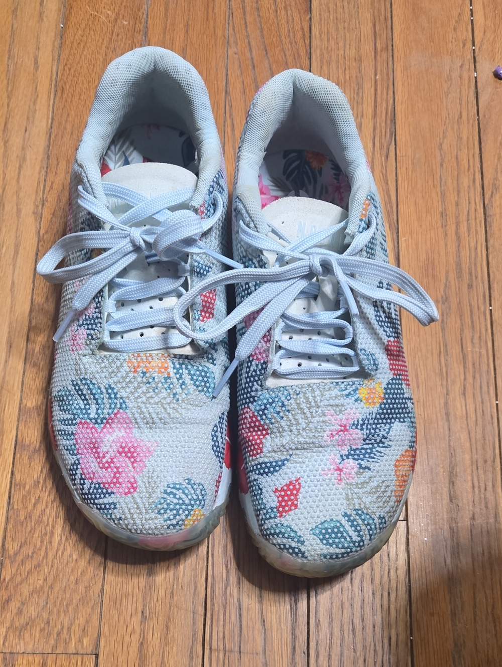 NOBULL Outwork Edge Tropucal Floral Sneakers